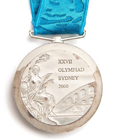 Front: Sydney 2000 silver medal, Victory with legend and Colosseum