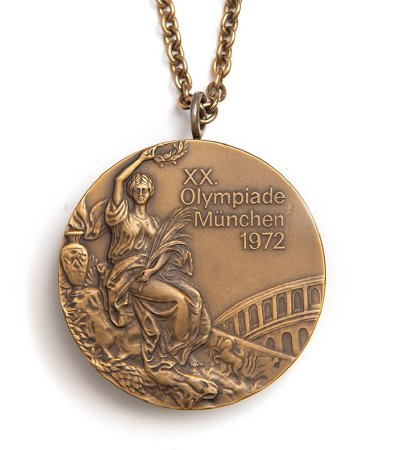 Front: Munich 1972 bronze medal, Victory with Colosseum in background