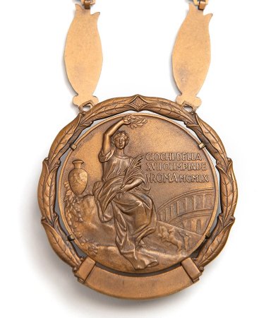 Back: Rome 1960 bronze medal, seated Nike and Colosseum with legend
