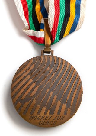 Back: Grenoble 1968 bronze medal, ice hockey with corresponding design