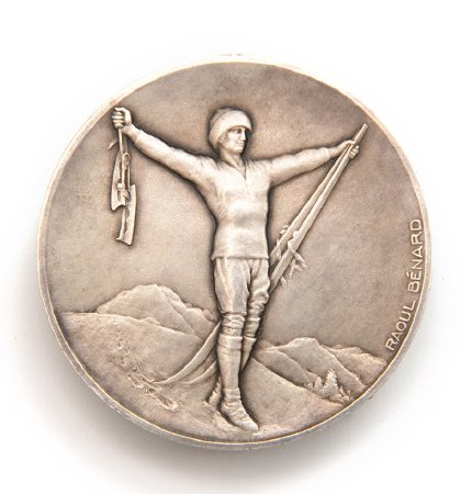 Front: Chamonix 1924 silver prize medal, victorious winter athlete